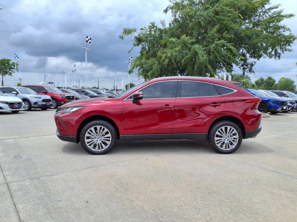 Vehicle image 2 of 25