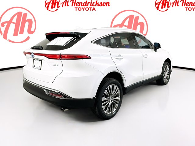 Vehicle image 5 of 33