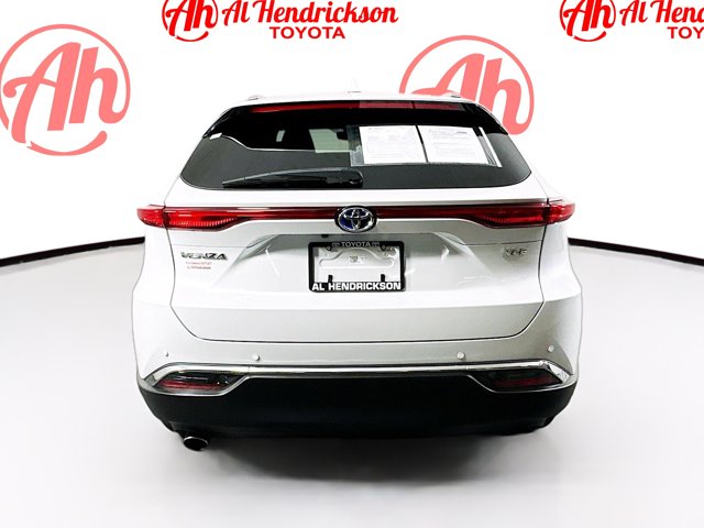 Vehicle image 6 of 33
