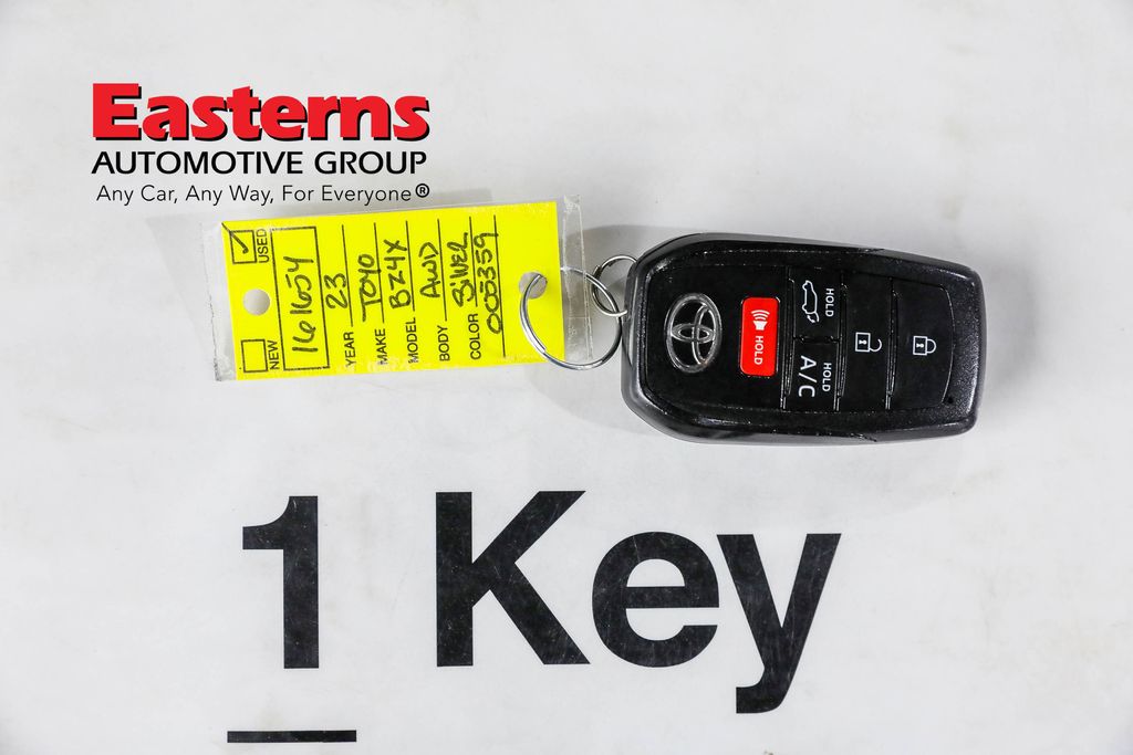 Vehicle image 52 of 63