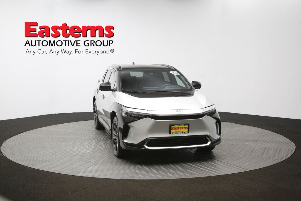 Vehicle image 24 of 63
