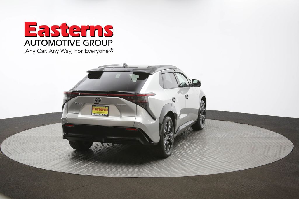 Vehicle image 3 of 63