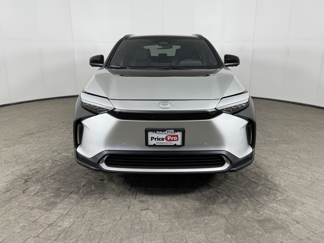 Vehicle image 2 of 17