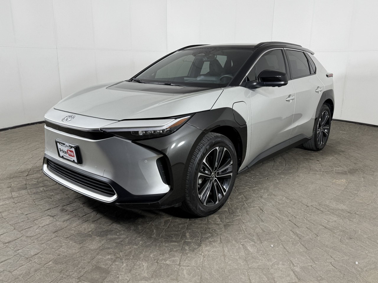 Vehicle image 1 of 17