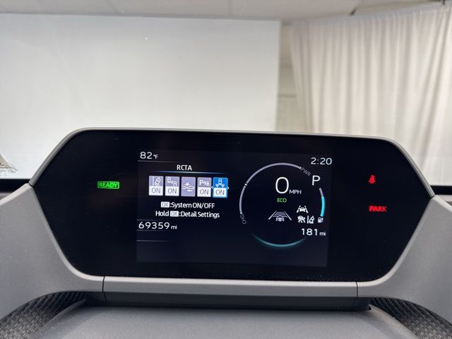Vehicle image 21 of 22