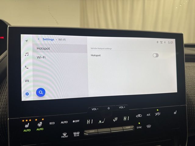 Vehicle image 21 of 26