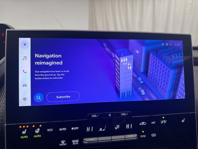 Vehicle image 17 of 26