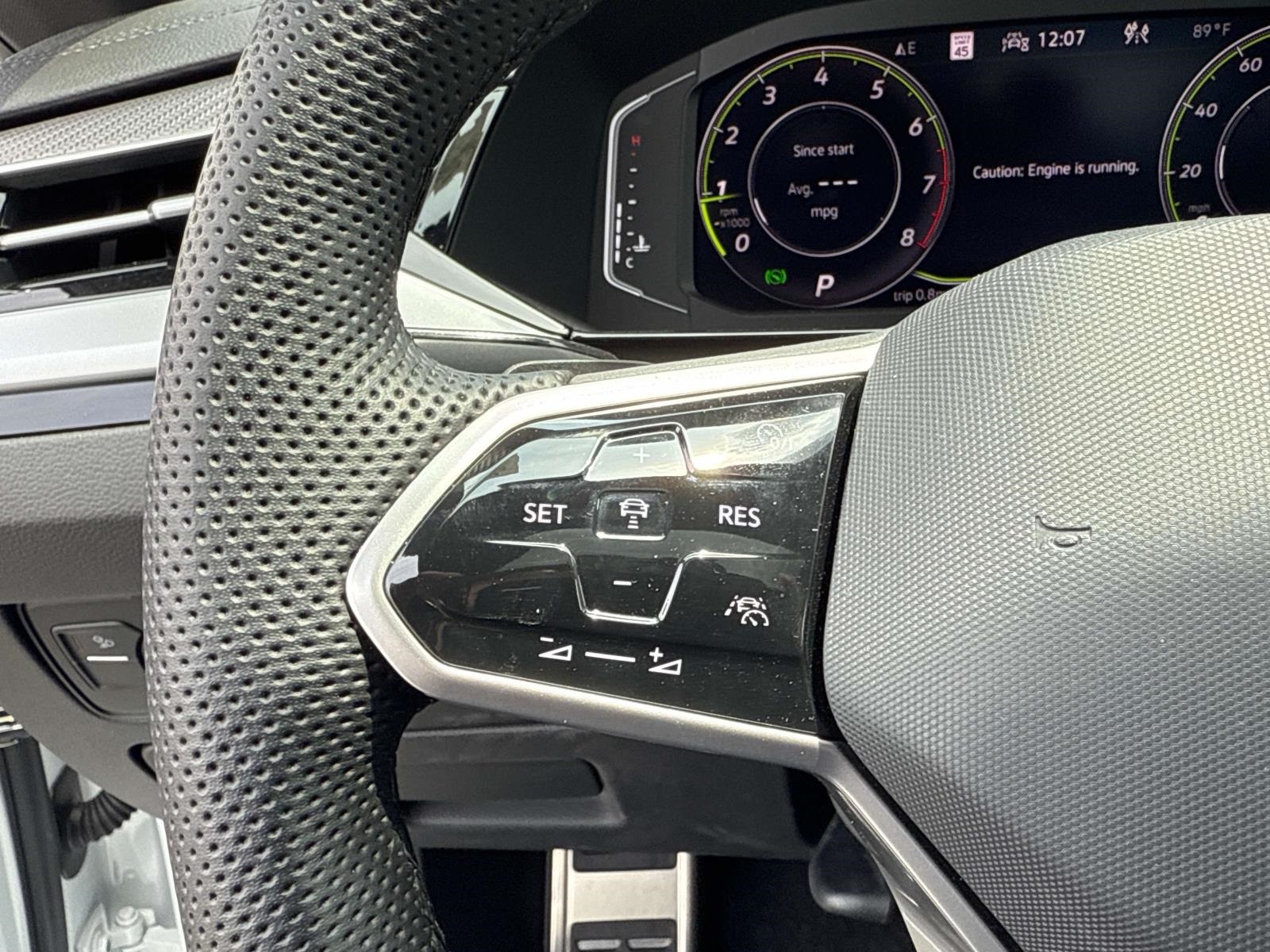Vehicle image 24 of 29