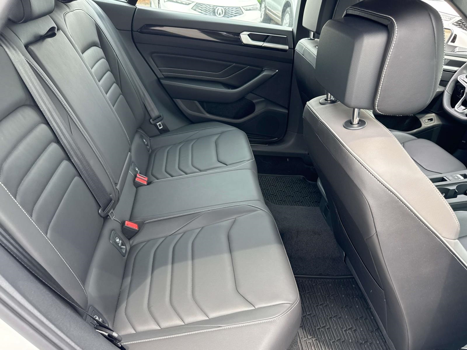 Vehicle image 9 of 29