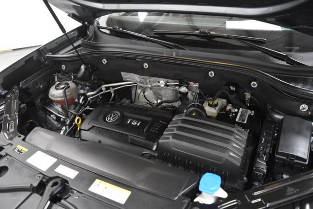 2023 Volkswagen Atlas 2.0T SE Image 7 of 21