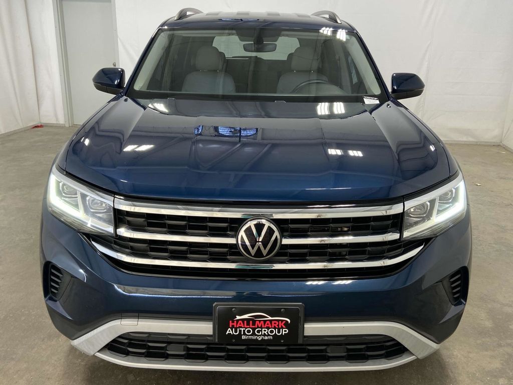 Vehicle image 2 of 22