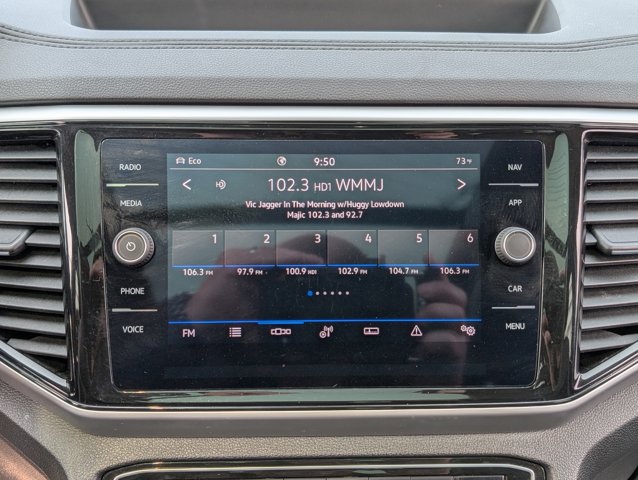 Vehicle image 26 of 30