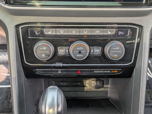 Vehicle image 25 of 30