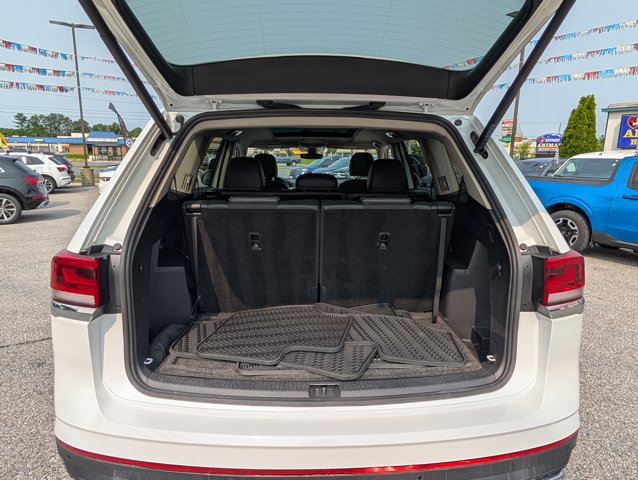 Vehicle image 10 of 30