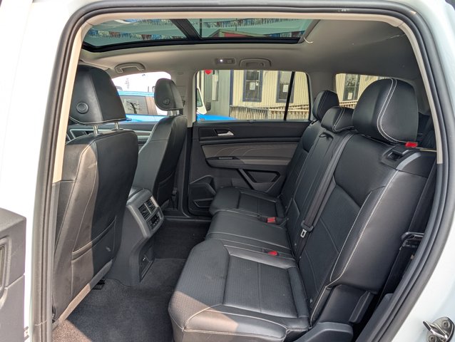 Vehicle image 13 of 30