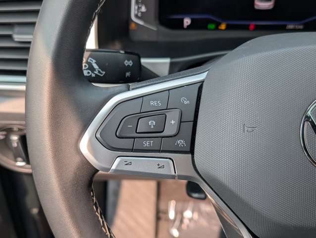 Vehicle image 21 of 30