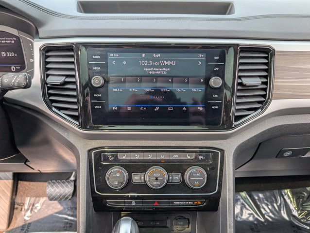 Vehicle image 17 of 30