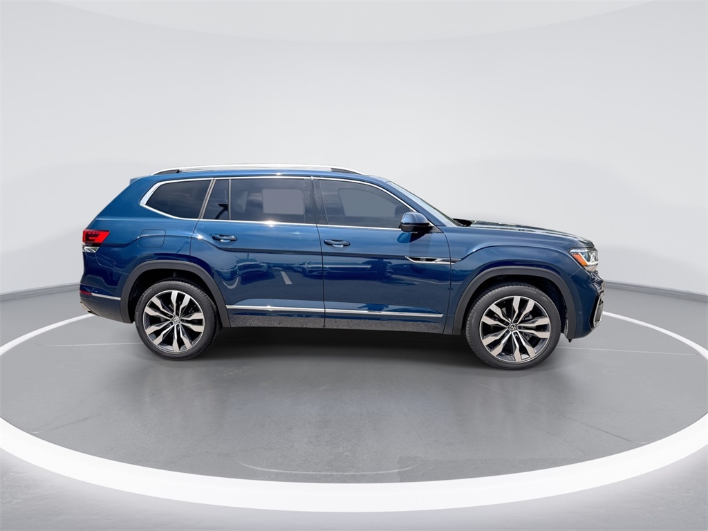 2023 Volkswagen Atlas 3.6L V6 SEL Premium R-Line Image 4 of 33