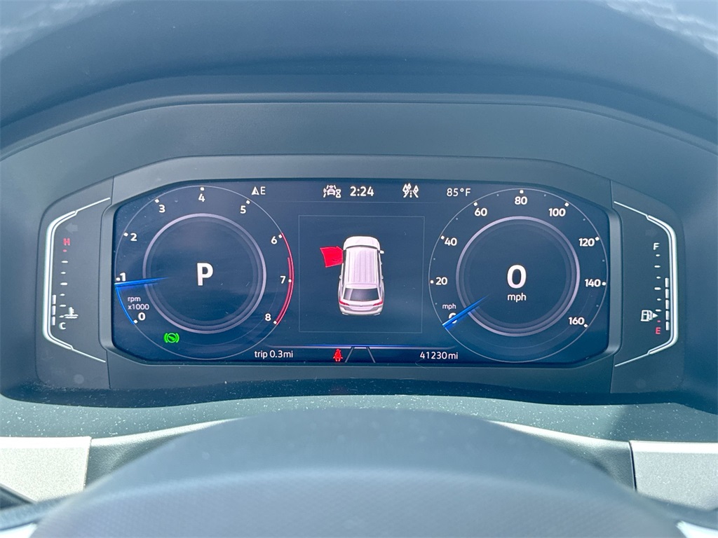 2023 Volkswagen Atlas 3.6L V6 SEL Premium R-Line Image 20 of 33