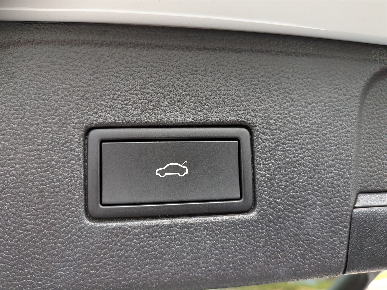 2023 Volkswagen Atlas 3.6L V6 SE Technology Image 39 of 42