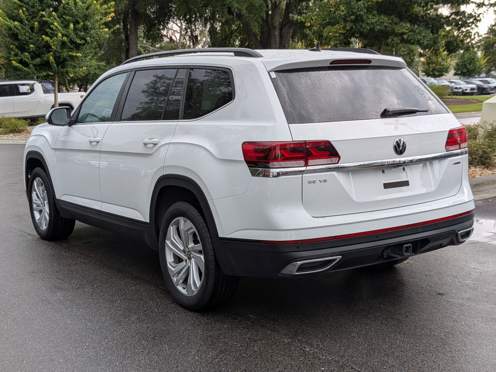 2023 Volkswagen Atlas 3.6L V6 SE Technology Image 7 of 42