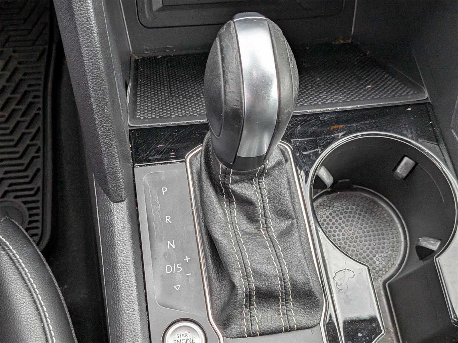 2023 Volkswagen Atlas 3.6L V6 SE Technology Image 25 of 42