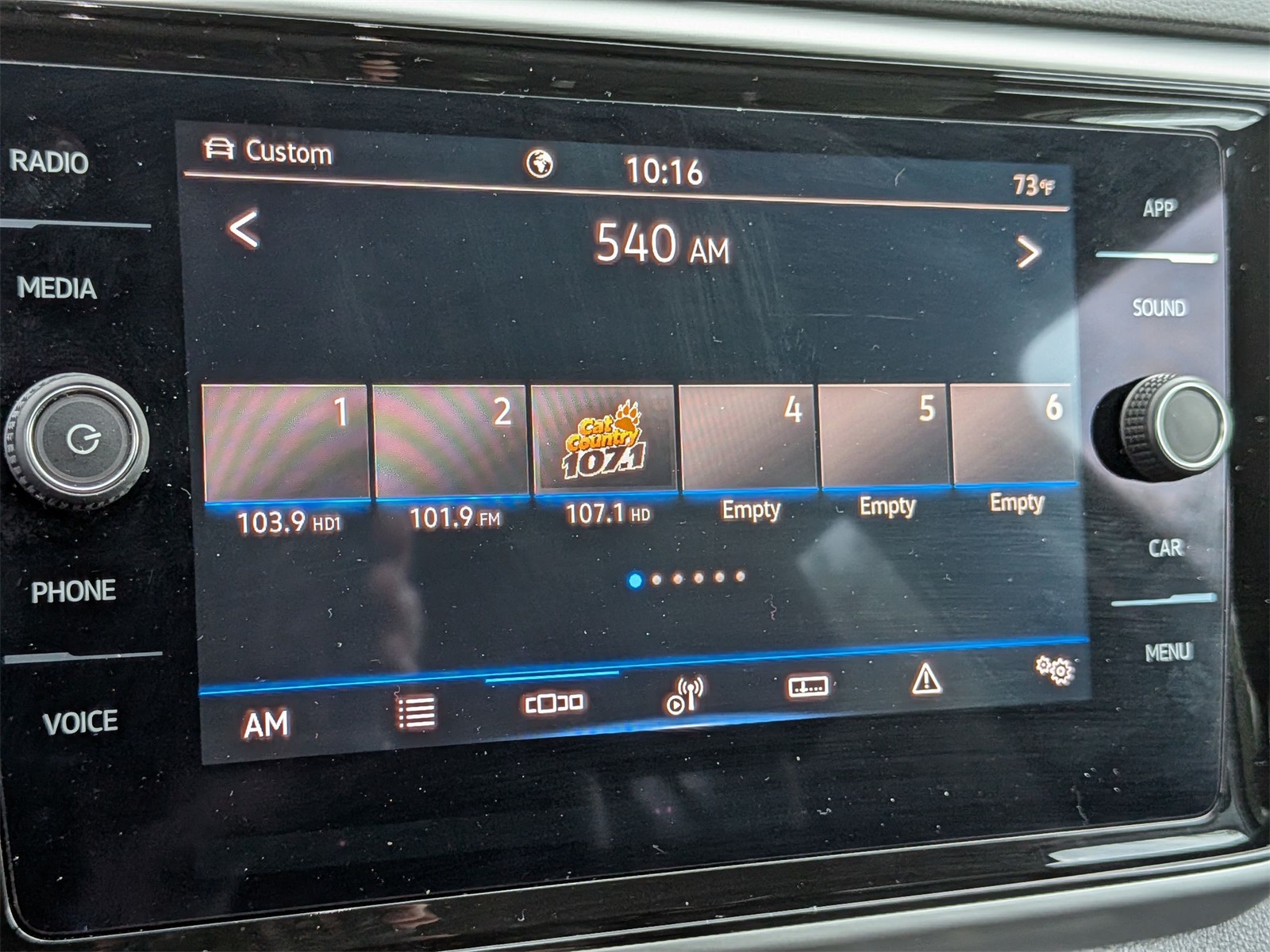 2023 Volkswagen Atlas 3.6L V6 SE Technology Image 23 of 42