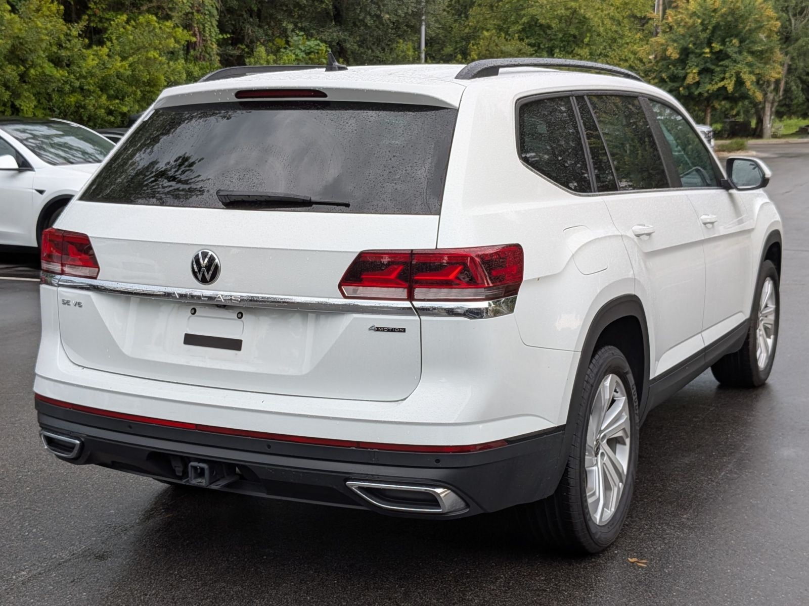 2023 Volkswagen Atlas 3.6L V6 SE Technology Image 5 of 42
