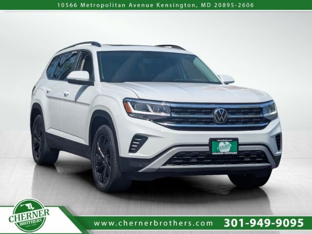 2023 Volkswagen Atlas 3.6L V6 SE Technology Image 3 of 45