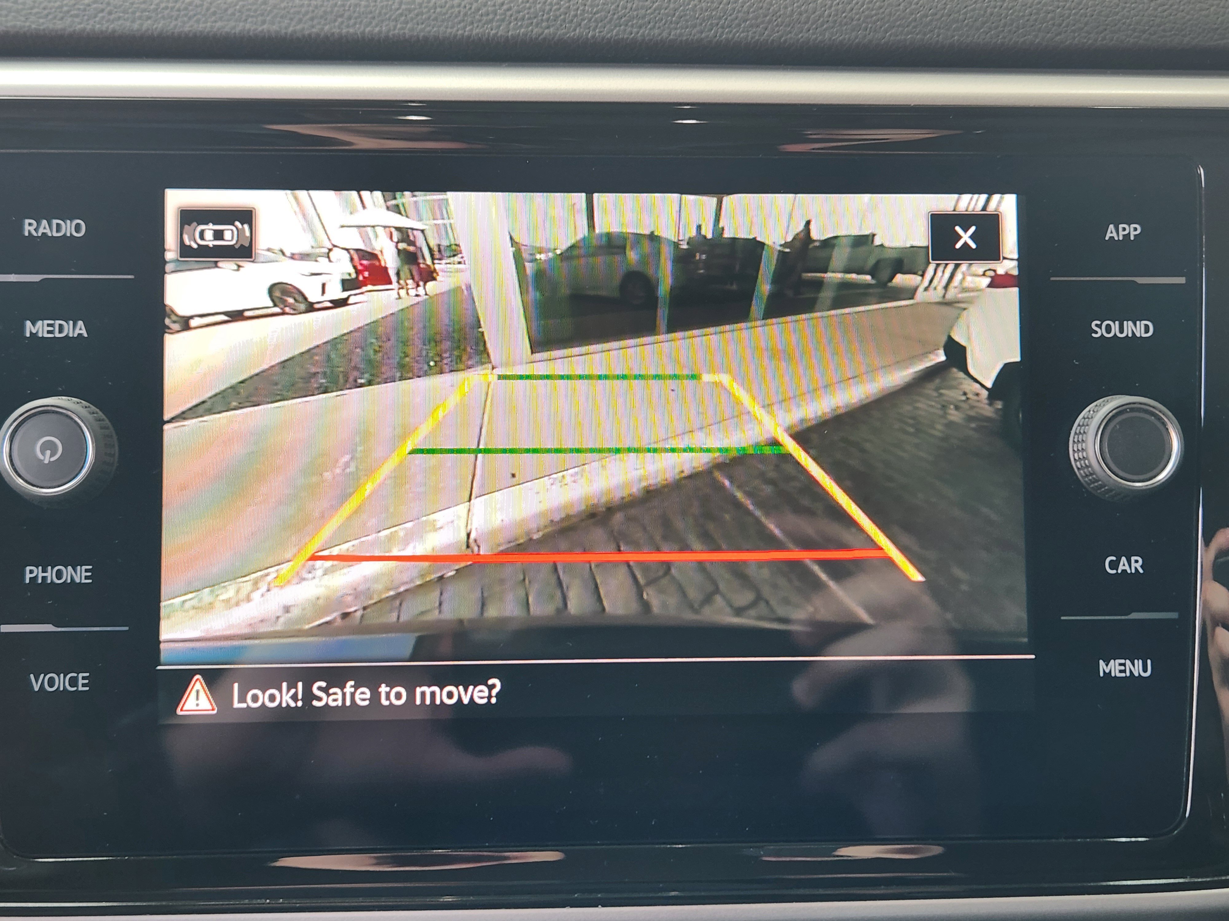 2023 Volkswagen Atlas 3.6L V6 SE Technology Image 14 of 26