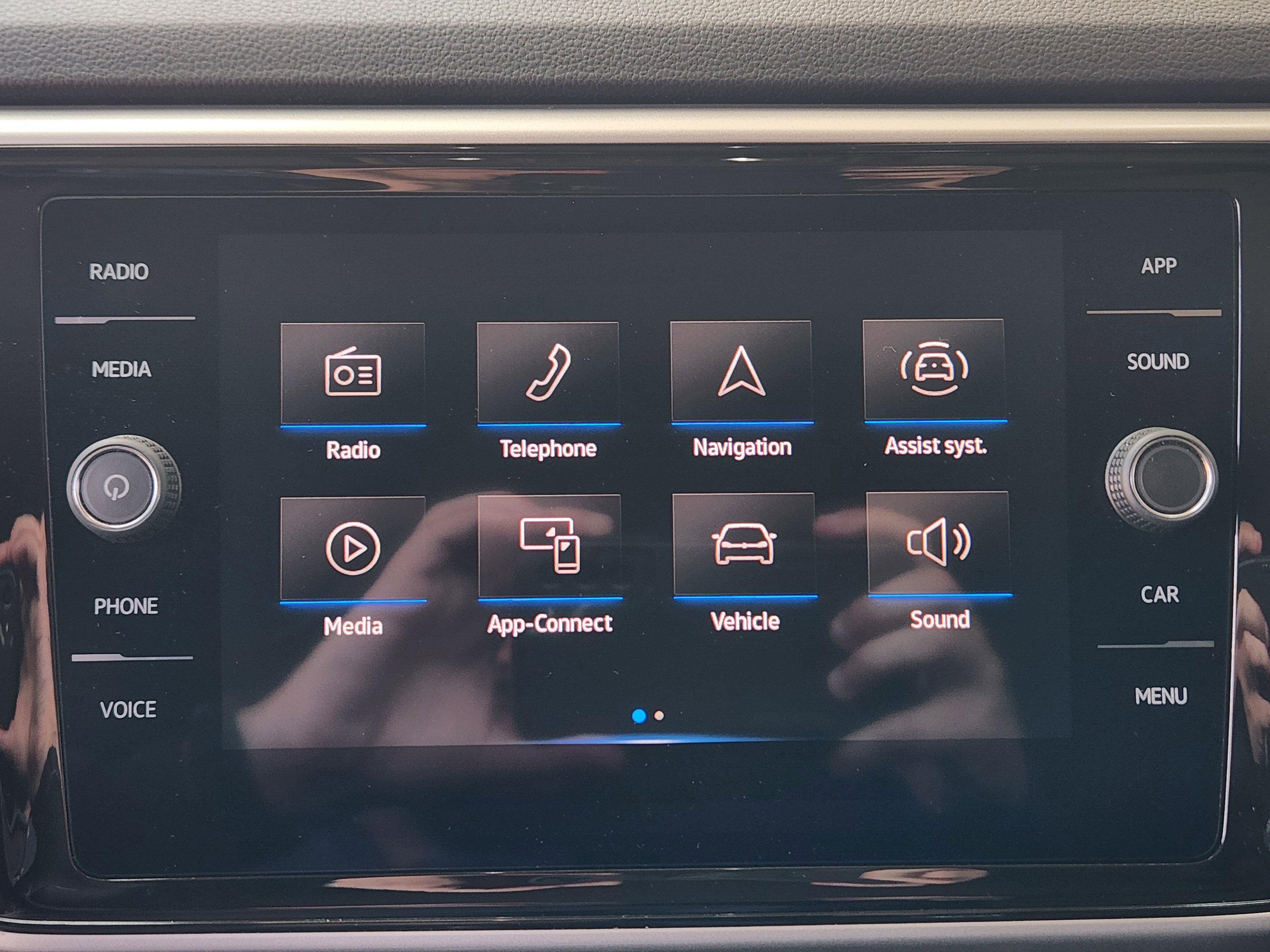 2023 Volkswagen Atlas 3.6L V6 SE Technology Image 15 of 26