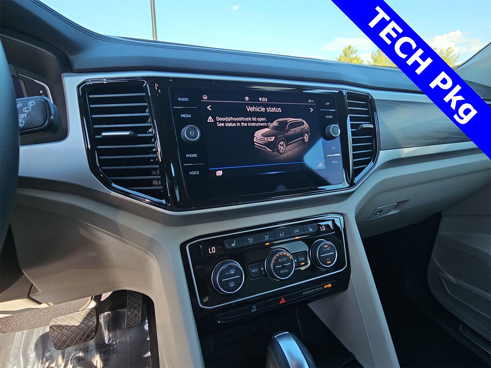 2023 Volkswagen Atlas 3.6L V6 SE Technology Image 21 of 27