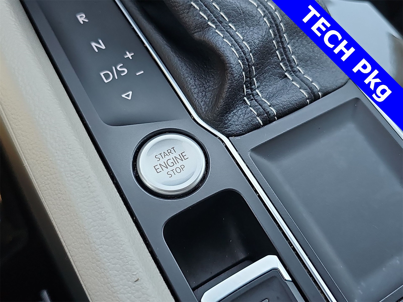 2023 Volkswagen Atlas 3.6L V6 SE Technology Image 27 of 27