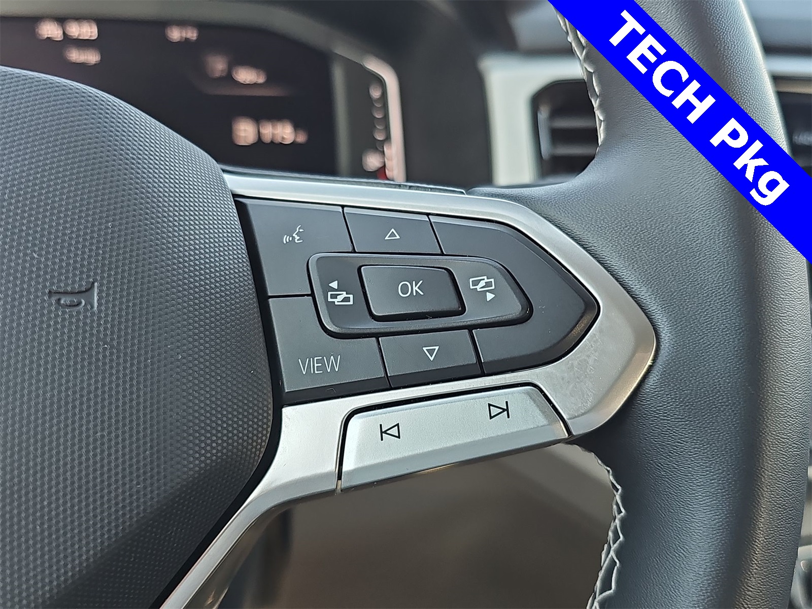 2023 Volkswagen Atlas 3.6L V6 SE Technology Image 23 of 27