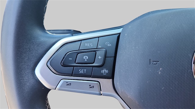 2023 Volkswagen Atlas 3.6L V6 SE Technology Image 28 of 34