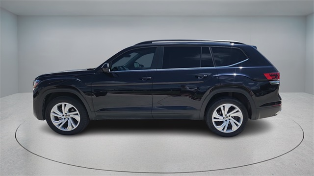 2023 Volkswagen Atlas 3.6L V6 SE Technology Image 8 of 34