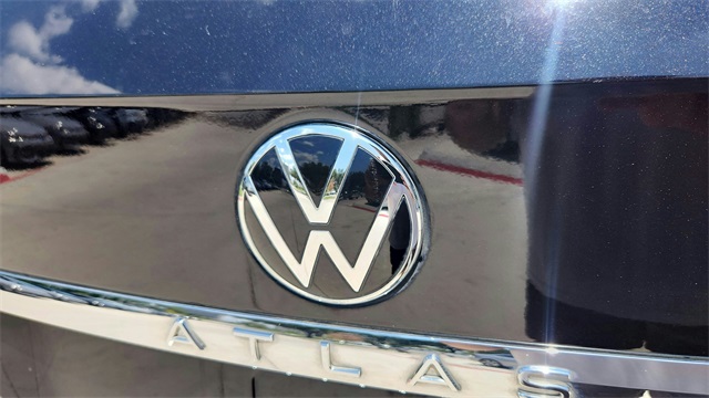 2023 Volkswagen Atlas 3.6L V6 SE Technology Image 26 of 34