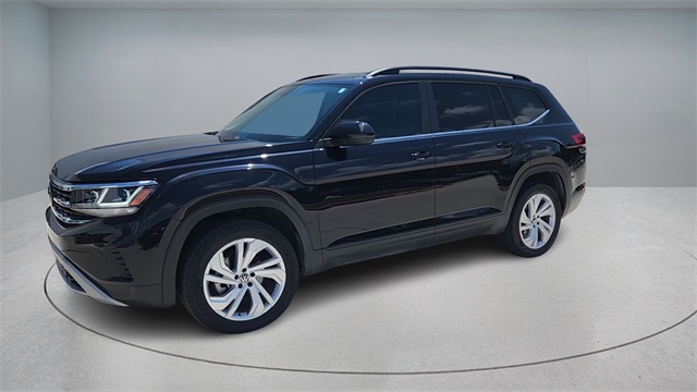 2023 Volkswagen Atlas 3.6L V6 SE Technology Image 1 of 34