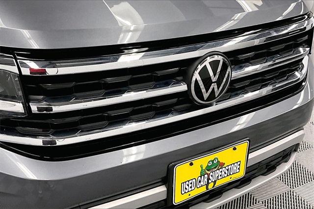Vehicle image 31 of 38