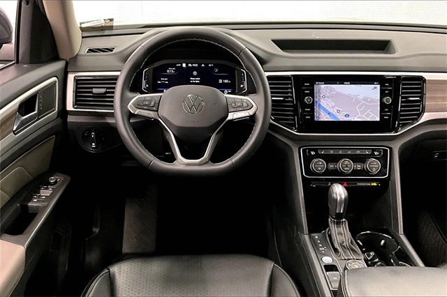 Vehicle image 15 of 38