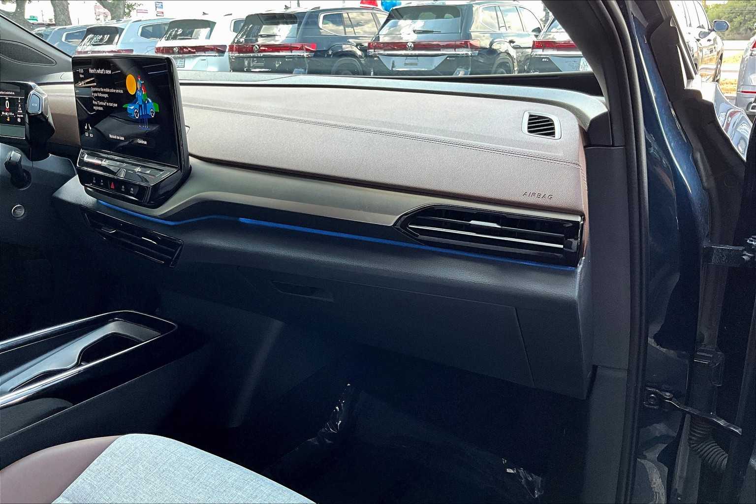 2023 Volkswagen ID.4 Pro Image 18 of 33