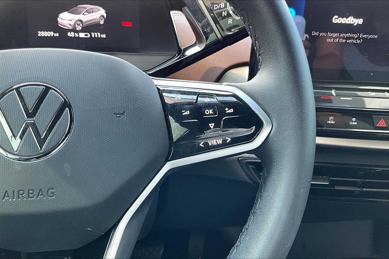 2023 Volkswagen ID.4 Pro Image 19 of 33