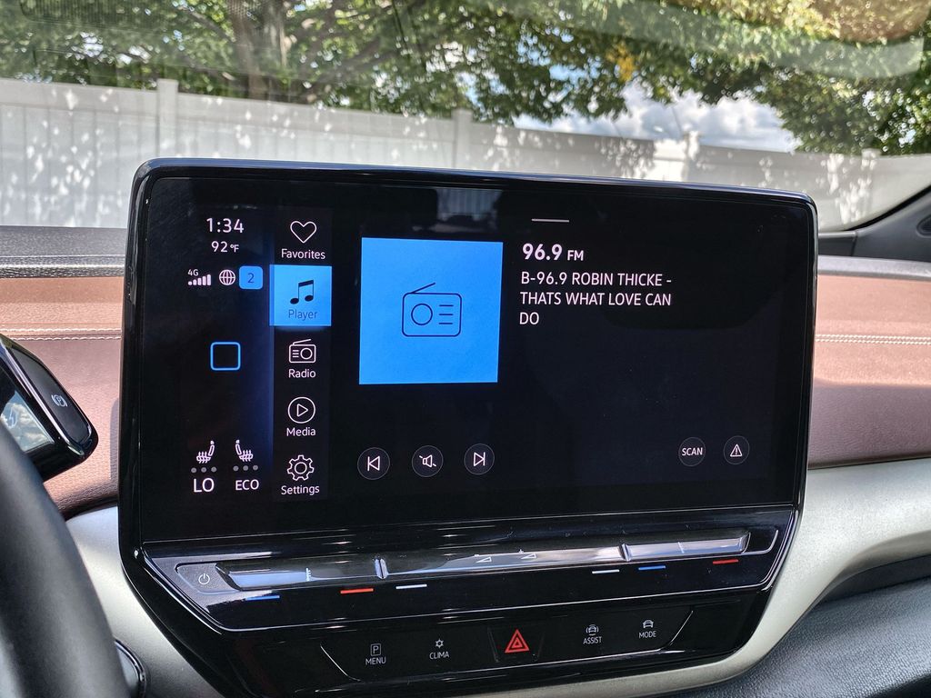 2023 Volkswagen ID.4 Pro Image 18 of 23