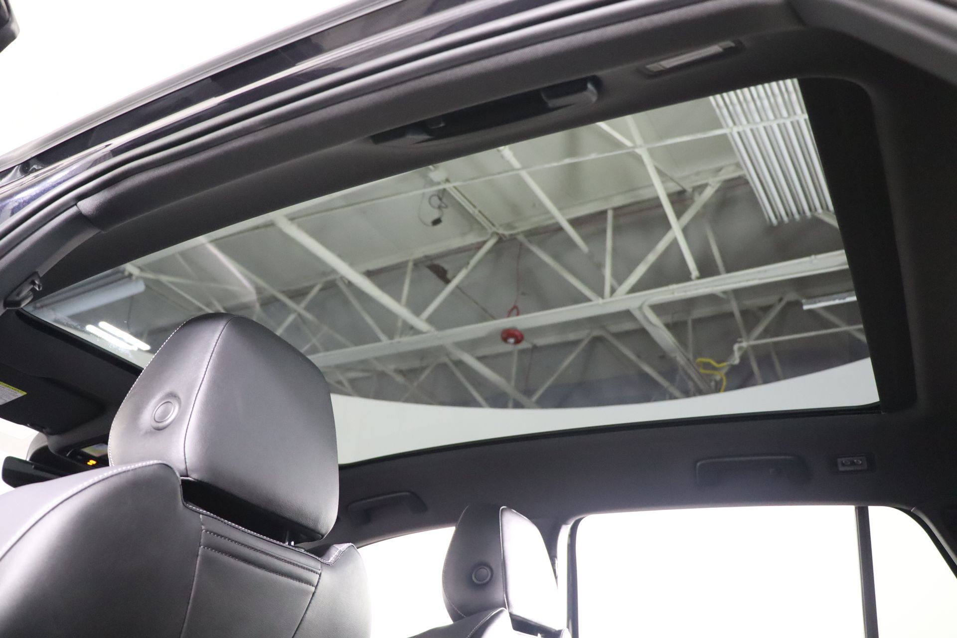Vehicle image 43 of 45