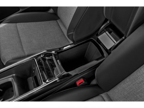 Vehicle image 14 of 21