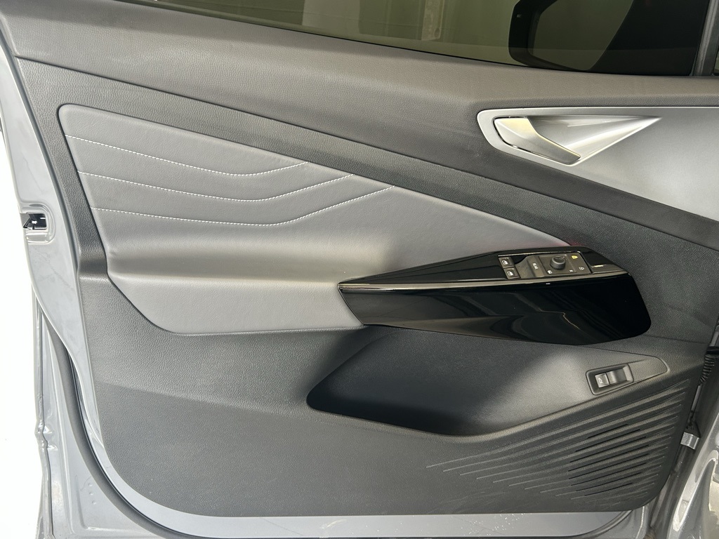 2023 Volkswagen ID.4 Pro S Image 18 of 26