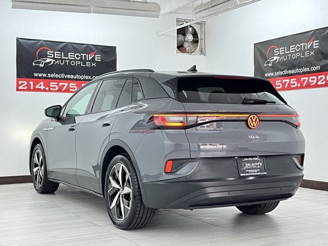 2023 Volkswagen ID.4 S Image 8 of 101