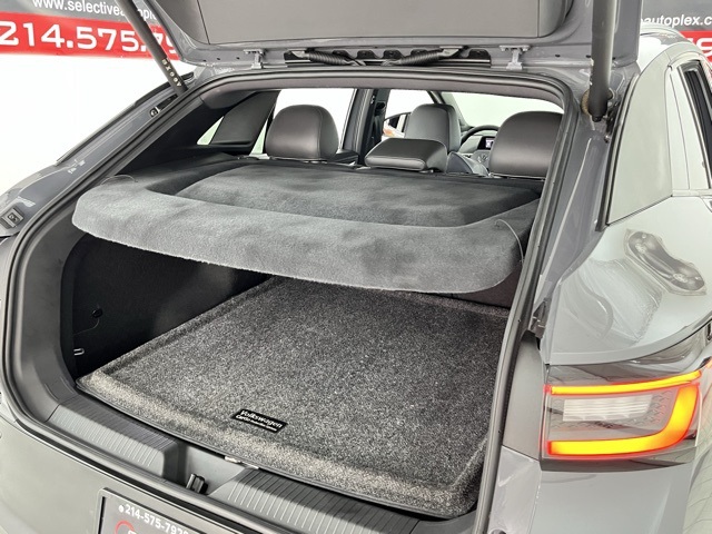 2023 Volkswagen ID.4 S Image 17 of 101