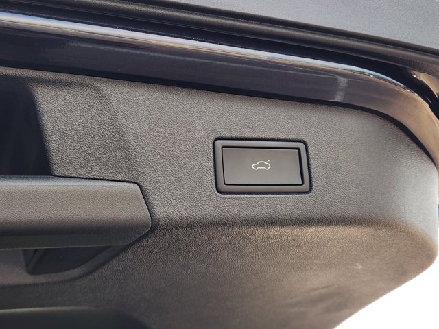 2023 Volkswagen ID.4 S Image 36 of 42