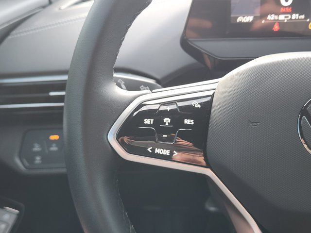 2023 Volkswagen ID.4 S Image 32 of 42